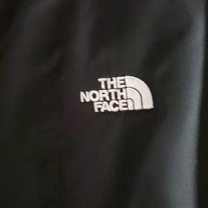 North Face Ski Pants Sz L Brand New! Never Worn. Perfect Mountain Classic!